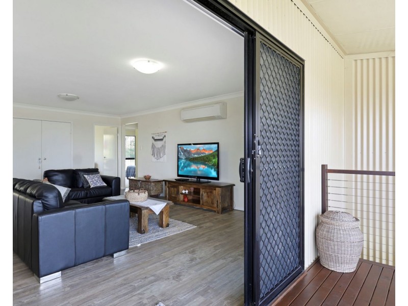 21 Manikato Drive, Hodgson Vale QLD 4352