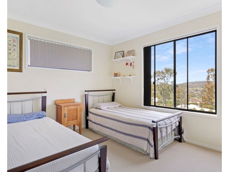 21 Manikato Drive, Hodgson Vale QLD 4352