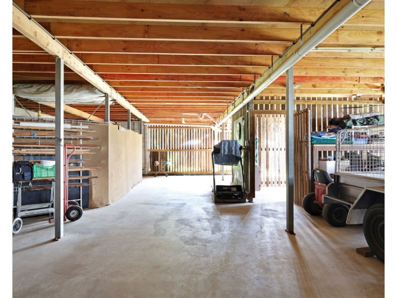 21 Manikato Drive, Hodgson Vale QLD 4352