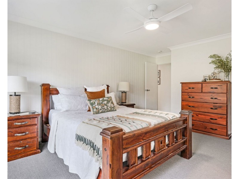 4 O’Neill Circuit, Kearneys Spring QLD 4350