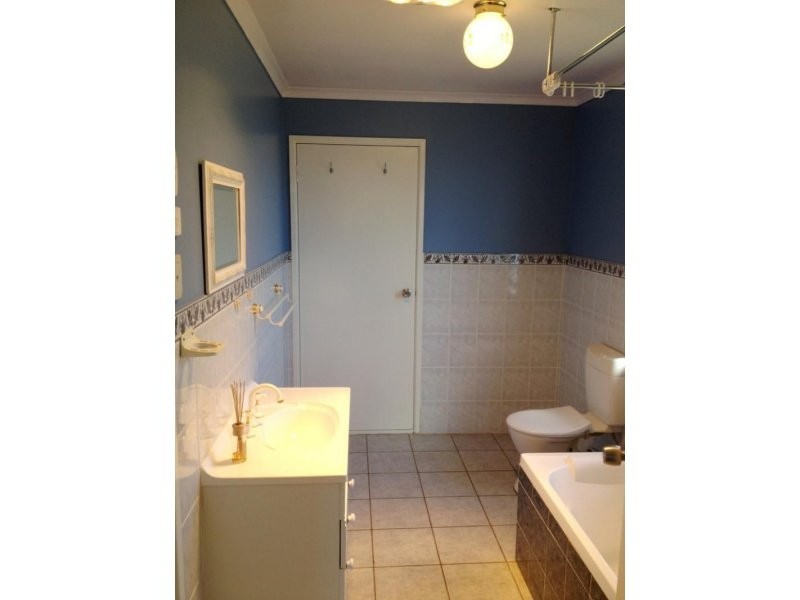 46 Tomkinson Street, Wilsonton QLD 4350