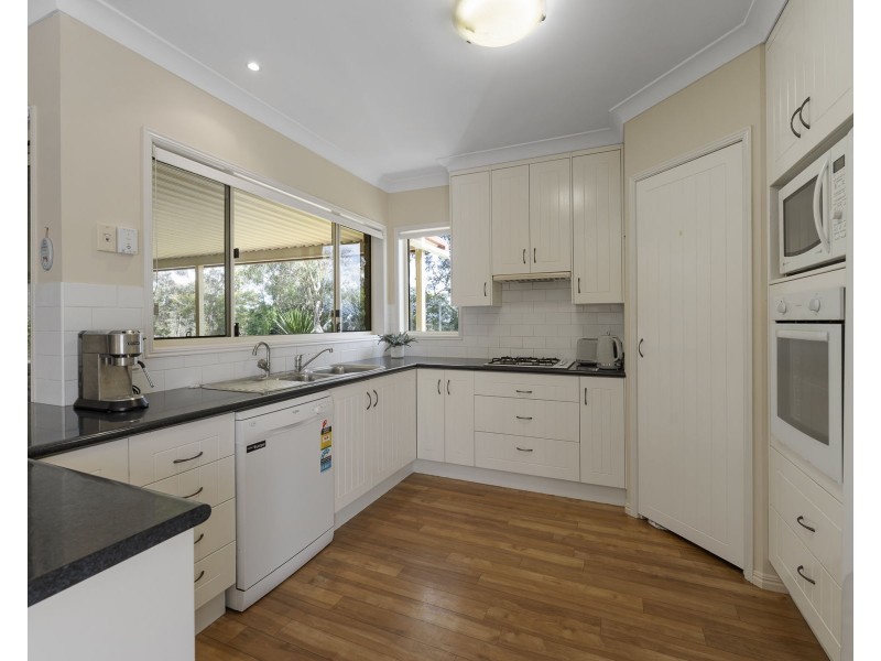 1 Eli Court, Highfields QLD 4352