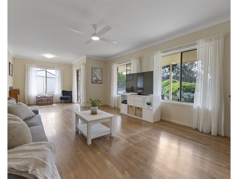1 Eli Court, Highfields QLD 4352