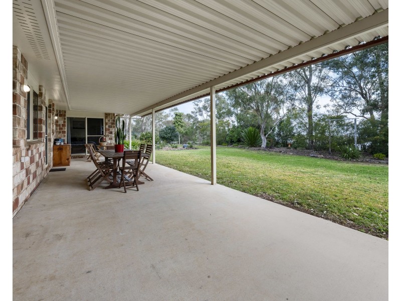 1 Eli Court, Highfields QLD 4352