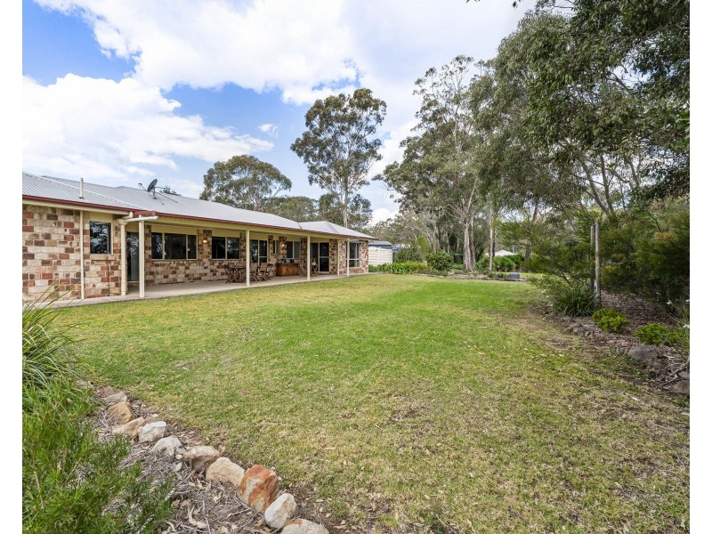 1 Eli Court, Highfields QLD 4352