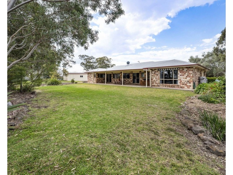 1 Eli Court, Highfields QLD 4352