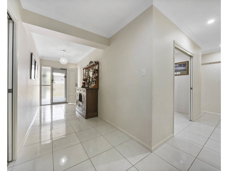 27 Kennard Street, Westbrook QLD 4350