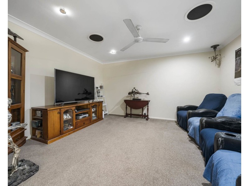 27 Kennard Street, Westbrook QLD 4350