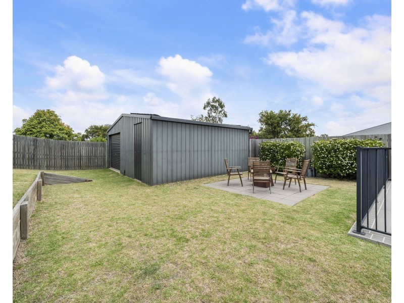 27 Kennard Street, Westbrook QLD 4350