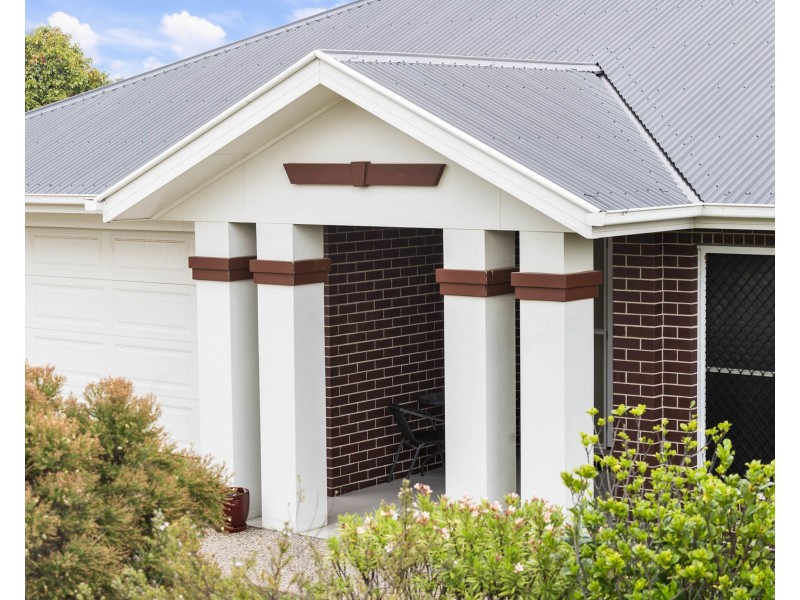 27 Kennard Street, Westbrook QLD 4350