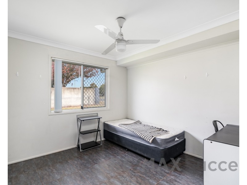 460 West Street, Kearneys Spring QLD 4350