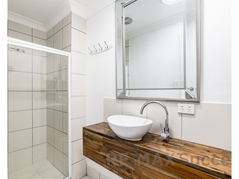 460 West Street, Kearneys Spring QLD 4350