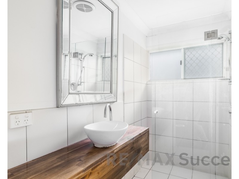 460 West Street, Kearneys Spring QLD 4350