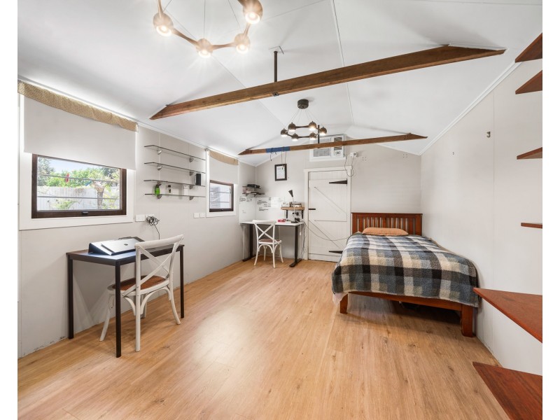 3 Betty Street, Newtown QLD 4350