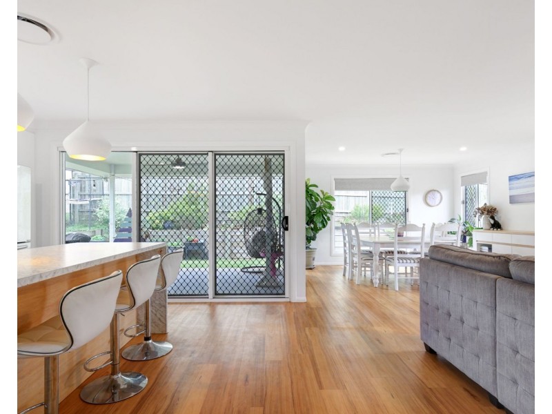 5 Pascoe Lane, Harlaxton QLD 4350