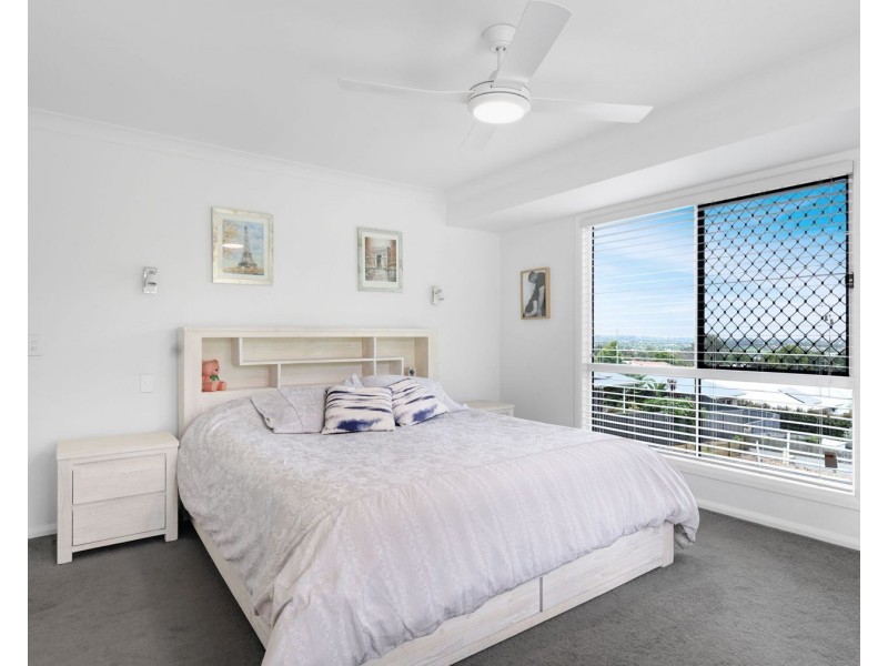5 Pascoe Lane, Harlaxton QLD 4350