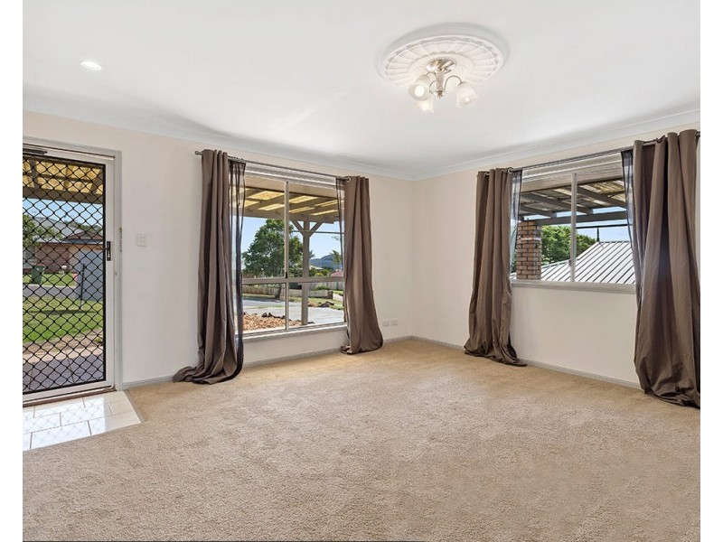6 Dalzell Crescent, Darling Heights QLD 4350
