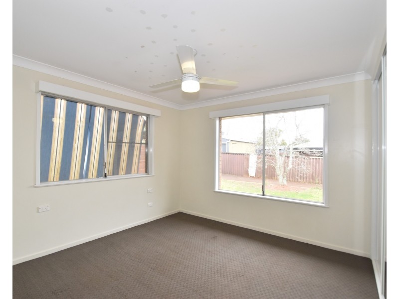 67 Hoepper Street, Kearneys Spring QLD 4350