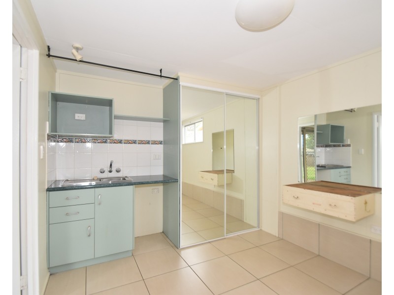 67 Hoepper Street, Kearneys Spring QLD 4350