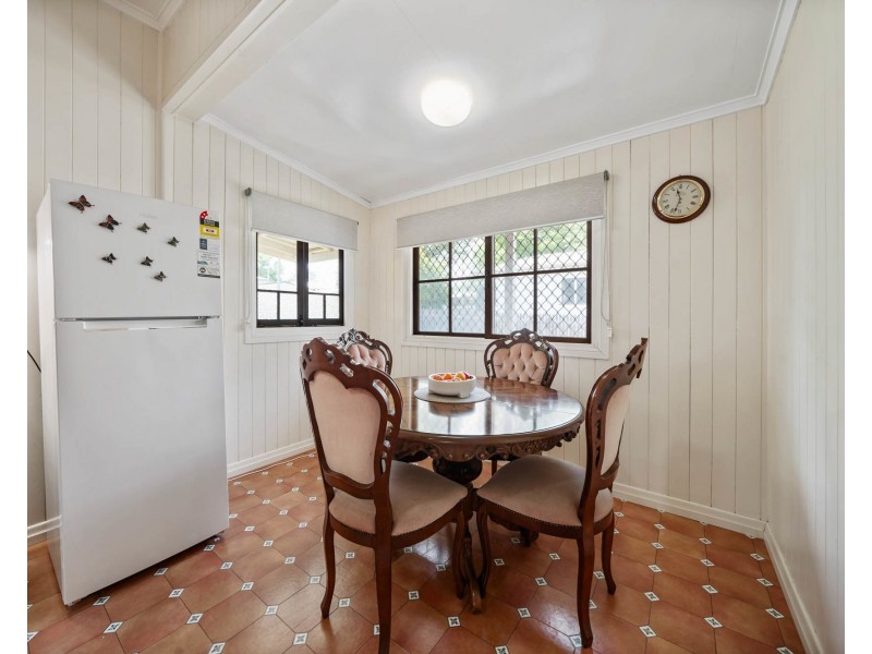 2A Kenilworth Street, North Toowoomba QLD 4350