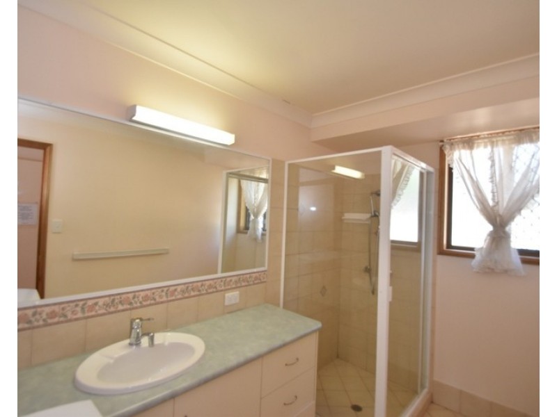 50 Panorama Drive (Granny Flat), Glenvale QLD 4350