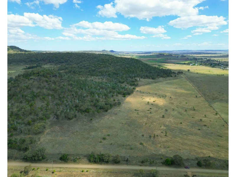 Lot 2432 Chamberlins Yalangur Rd, Gowrie Little Plain QLD 4352