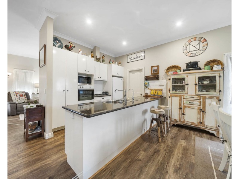 3 Kann Street, Goombungee QLD 4354