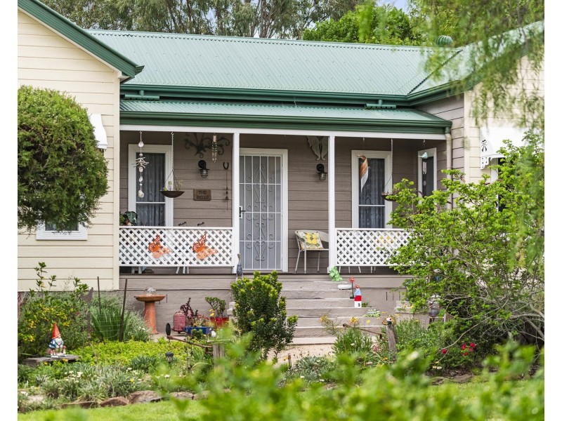 3 Kann Street, Goombungee QLD 4354