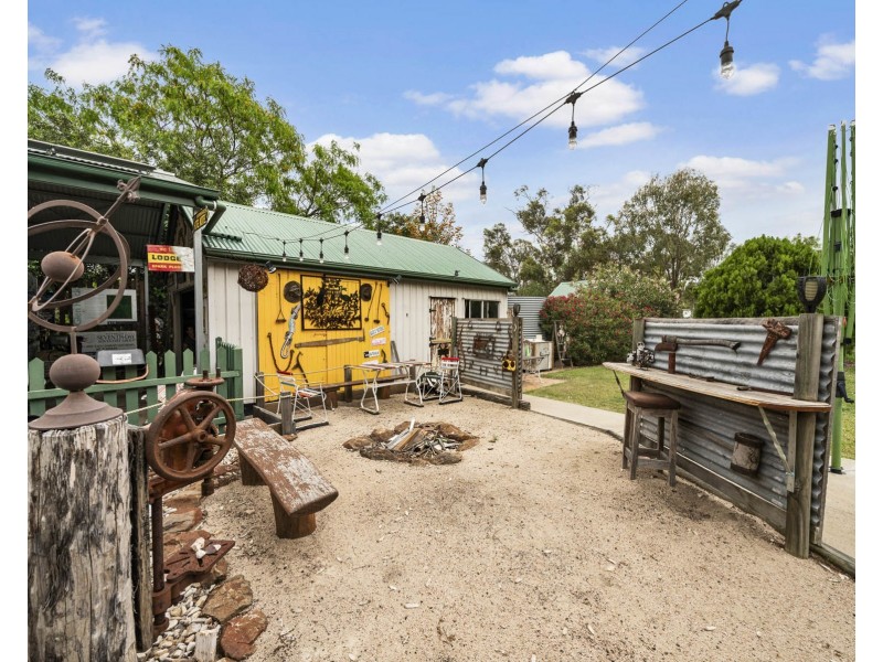 3 Kann Street, Goombungee QLD 4354