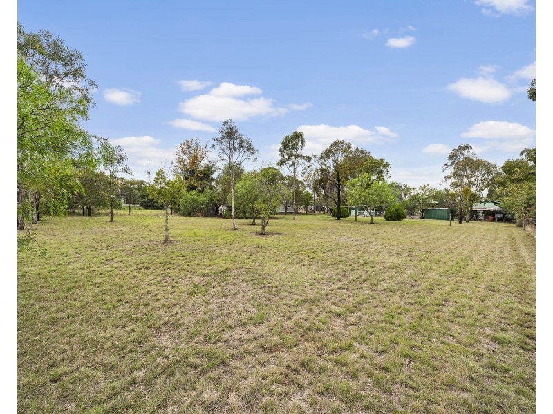 3 Kann Street, Goombungee QLD 4354