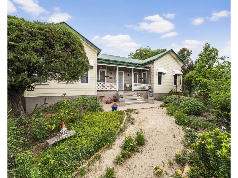 3 Kann Street, Goombungee QLD 4354