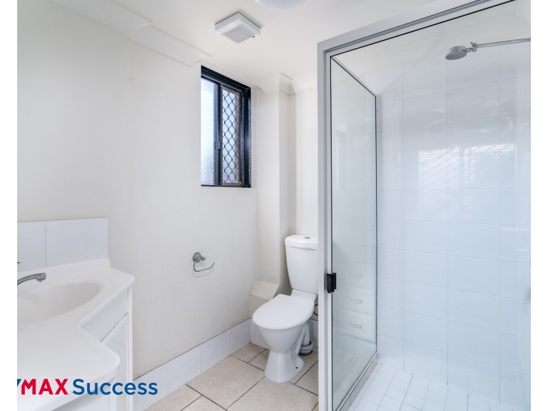 9/1-3 Uniplaza Court, Kearneys Spring QLD 4350