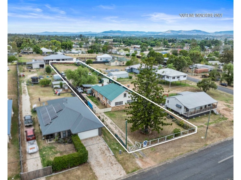 5 William Street, Helidon QLD 4344