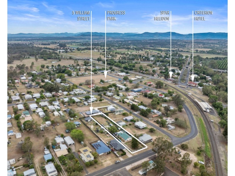 5 William Street, Helidon QLD 4344