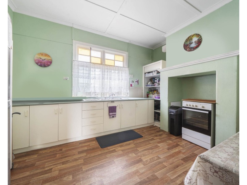 5 William Street, Helidon QLD 4344