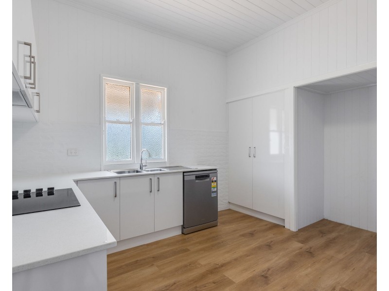 153 Taylor Street, Wilsonton QLD 4350