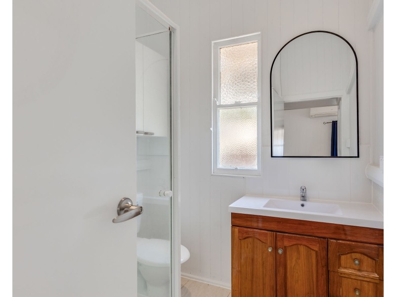 153 Taylor Street, Wilsonton QLD 4350