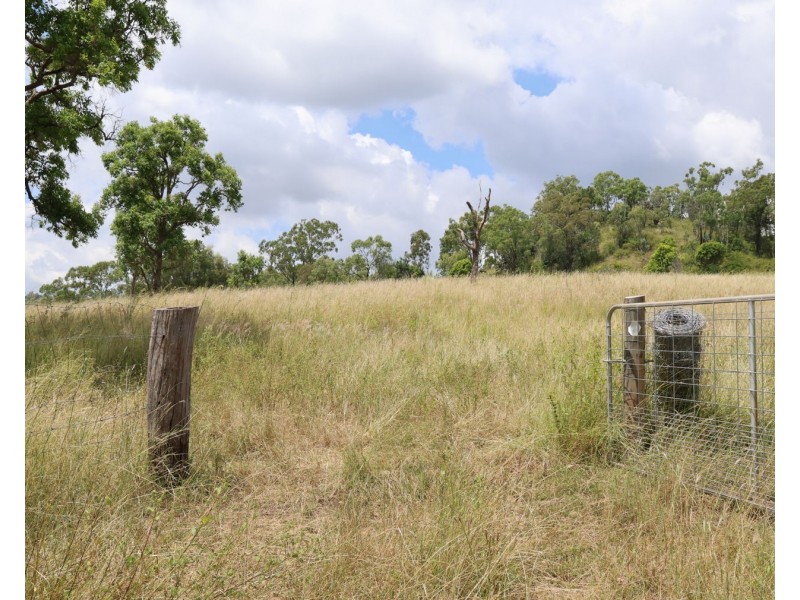 177 Schultz Road, Coalbank QLD 4352
