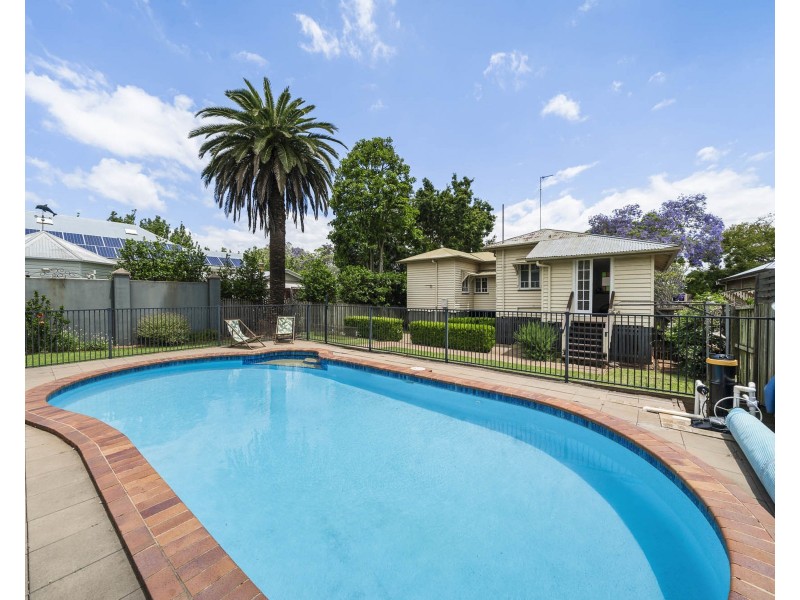 118 Mary Street, East Toowoomba QLD 4350