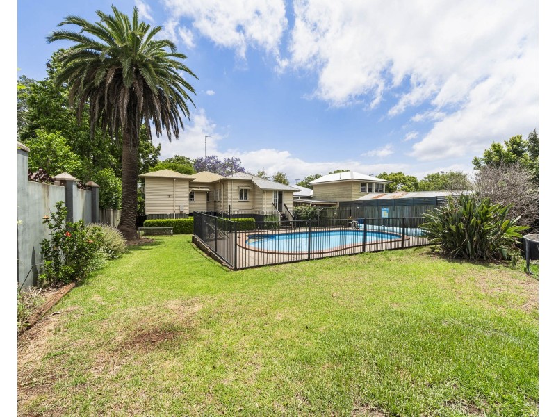 118 Mary Street, East Toowoomba QLD 4350