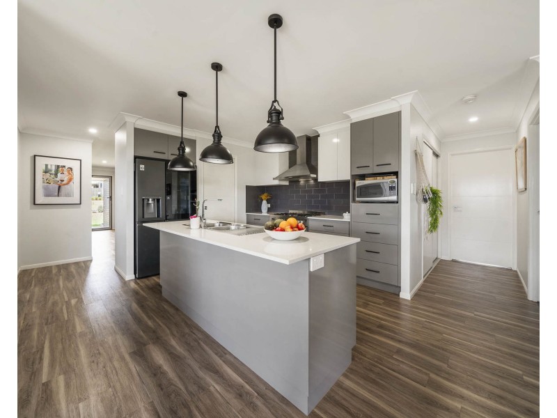 31 Milford Street, Westbrook QLD 4350