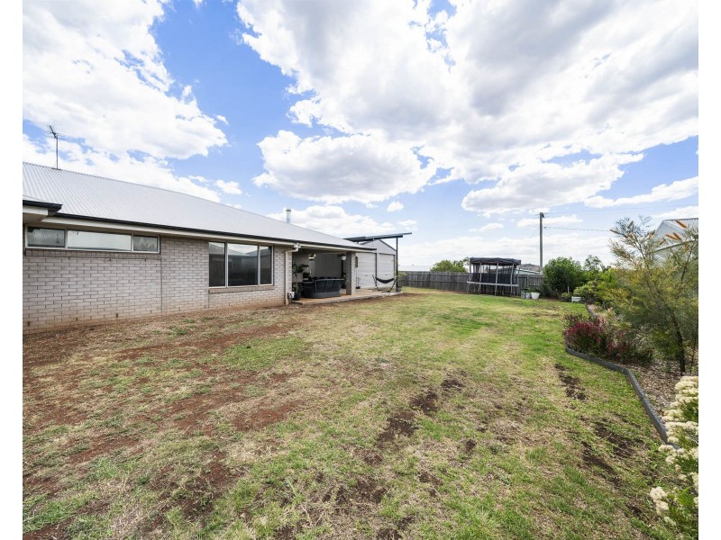31 Milford Street, Westbrook QLD 4350