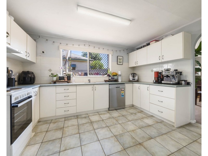 58 Hampton Street, Harristown QLD 4350