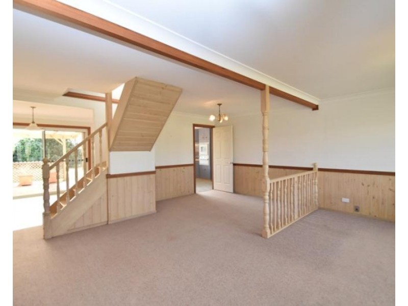 3 Jenna Court, Kearneys Spring QLD 4350