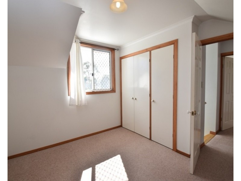 3 Jenna Court, Kearneys Spring QLD 4350