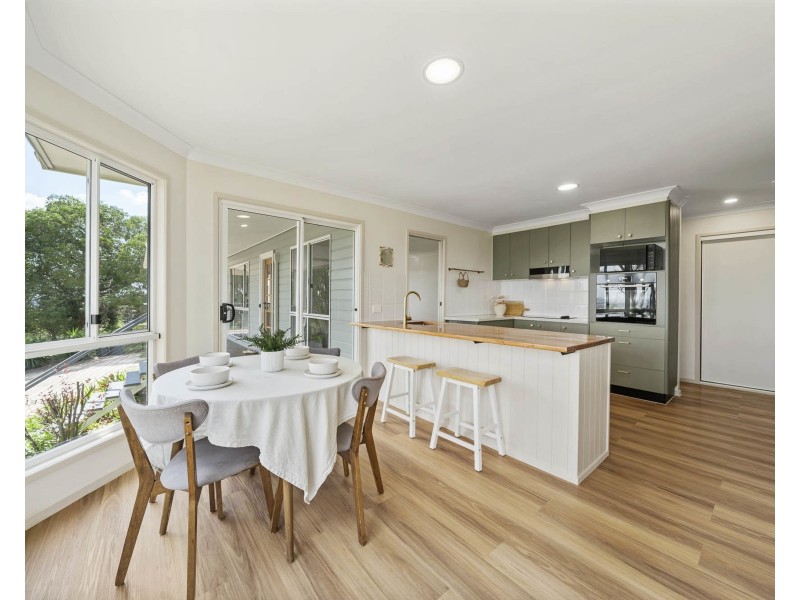 16 Koala Drive, Gowrie Junction QLD 4352