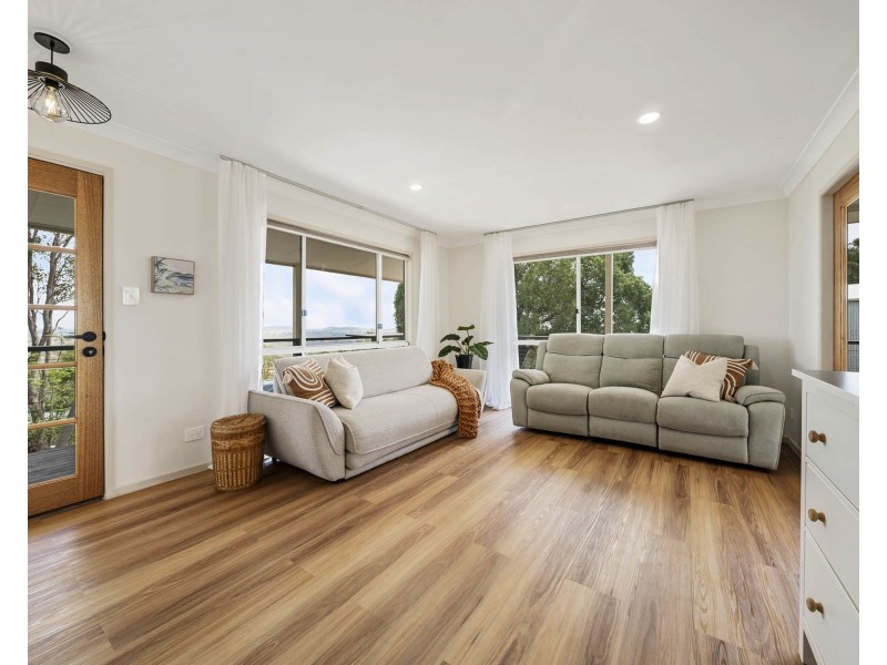16 Koala Drive, Gowrie Junction QLD 4352
