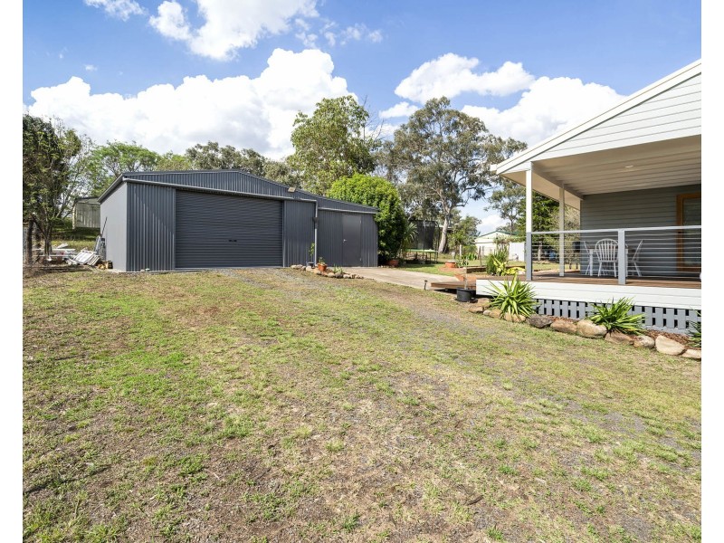 16 Koala Drive, Gowrie Junction QLD 4352