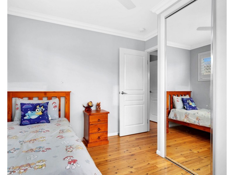 5a Weetwood Street, Newtown QLD 4350