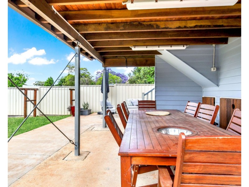 5a Weetwood Street, Newtown QLD 4350